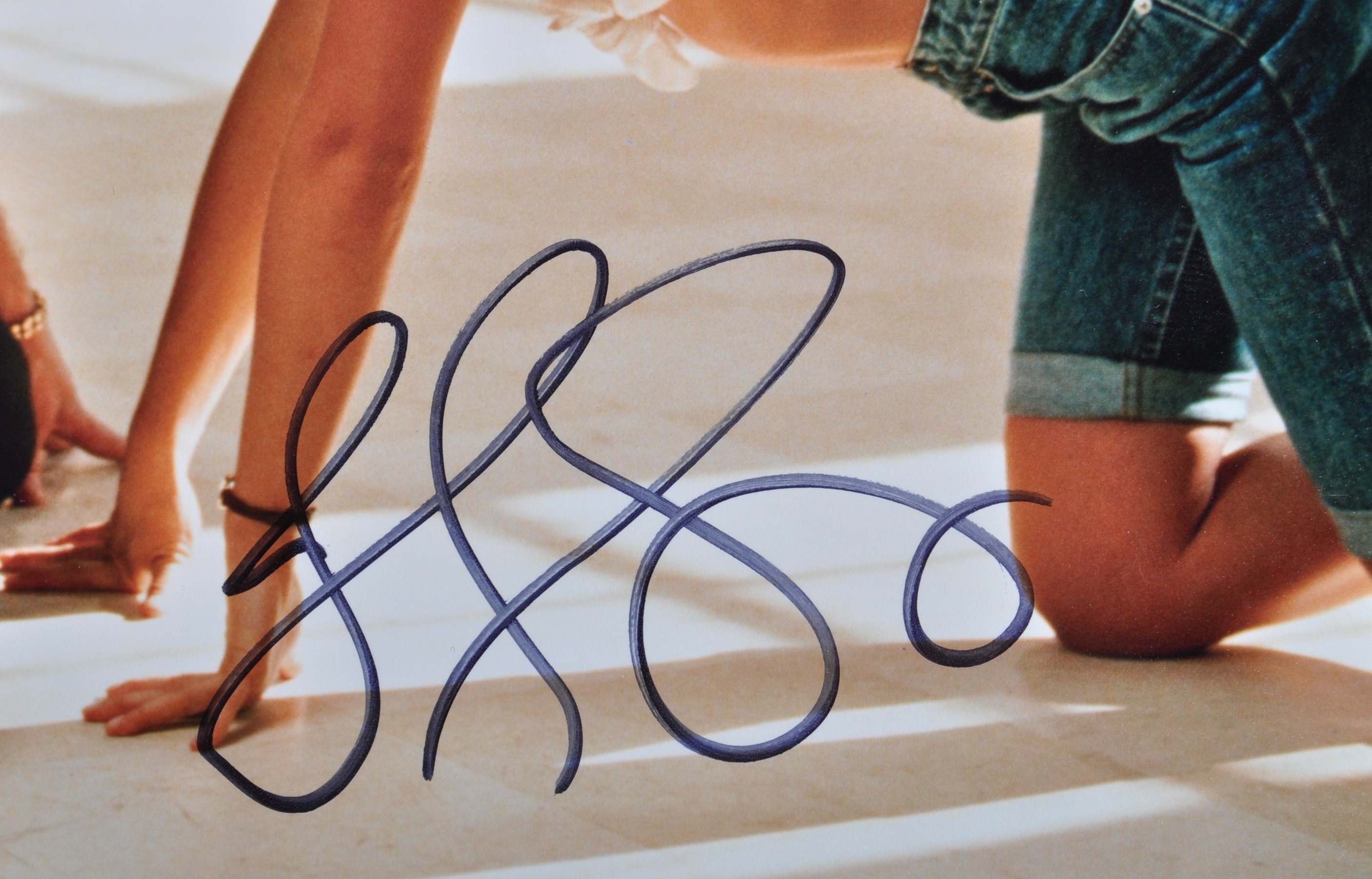 DIRTY DANCING (1987) - JENNIFER GREY - AUTOGRAPHED PHOTO - Image 2 of 2
