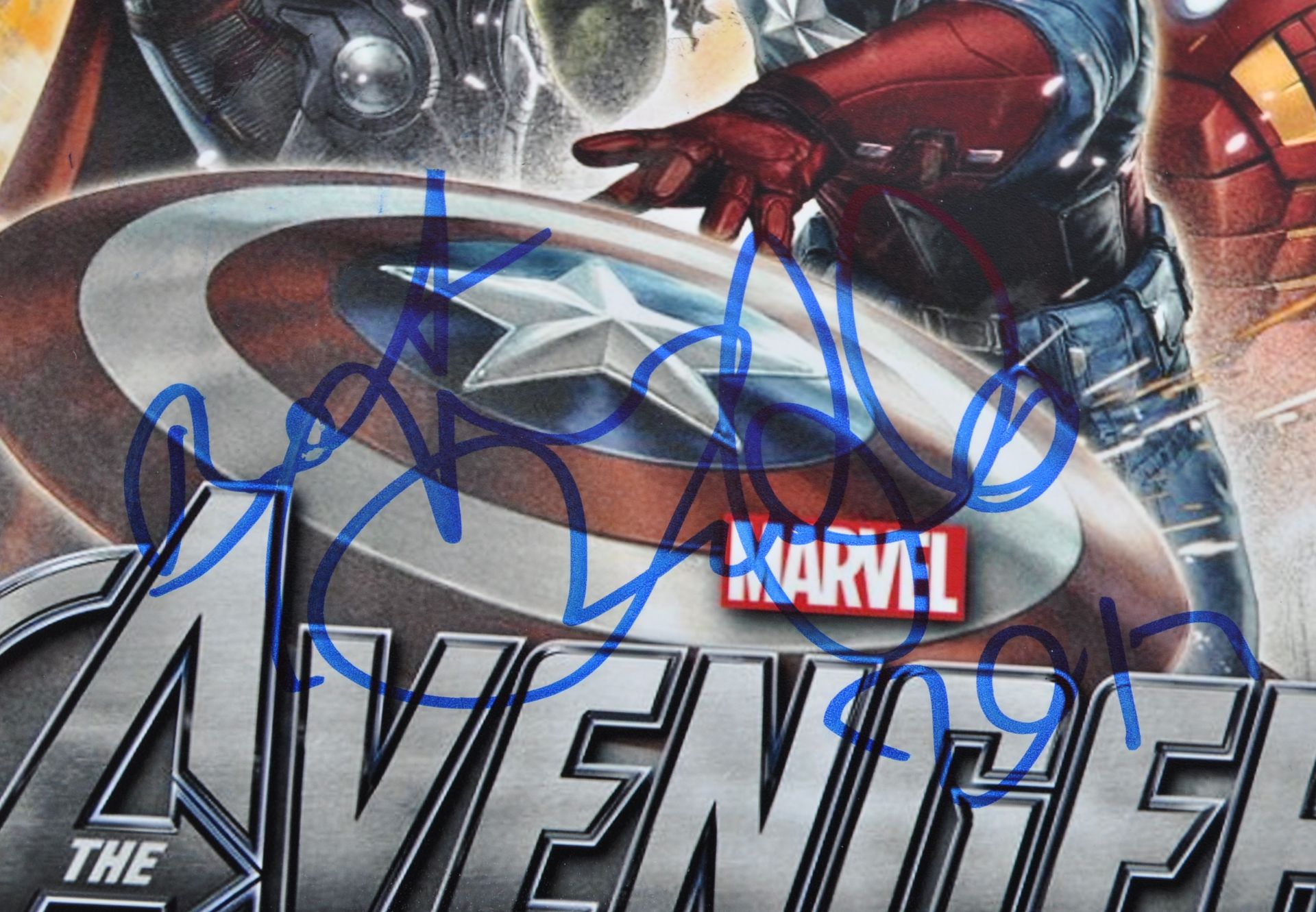 MARVEL AVENGERS - MARK RUFFALO - AUTOGRAPHED PHOTOGRAPH - Image 2 of 2