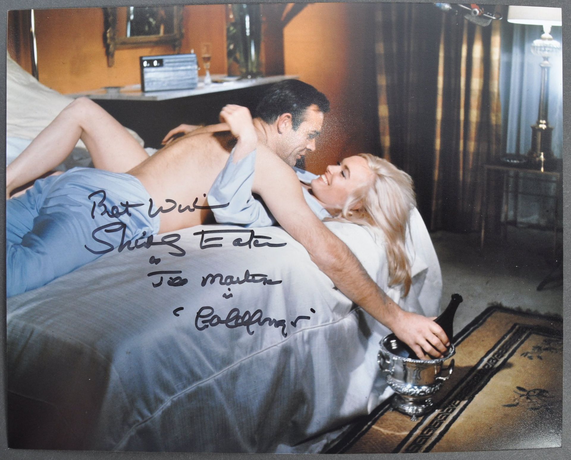 SHIRLEY EATON - JAMES BOND - AUTOGRAPHED 8X10" PHO