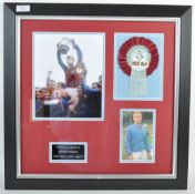 FOOTBALL - SIR BOBBY MOORE - AUTOGRAPH PRESENTATION