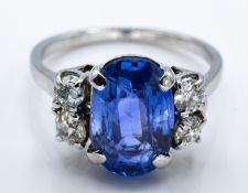 An 18ct White Gold Sapphire & Diamond Ring