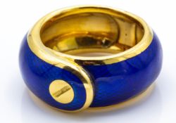 A Van Cleef & Arpels French 18ct gold and enamel ring