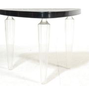 A VINTAGE 20TH CENTURY COFFEE TABLE / SIDE TABLE OF A GEOMETRICAL FORM