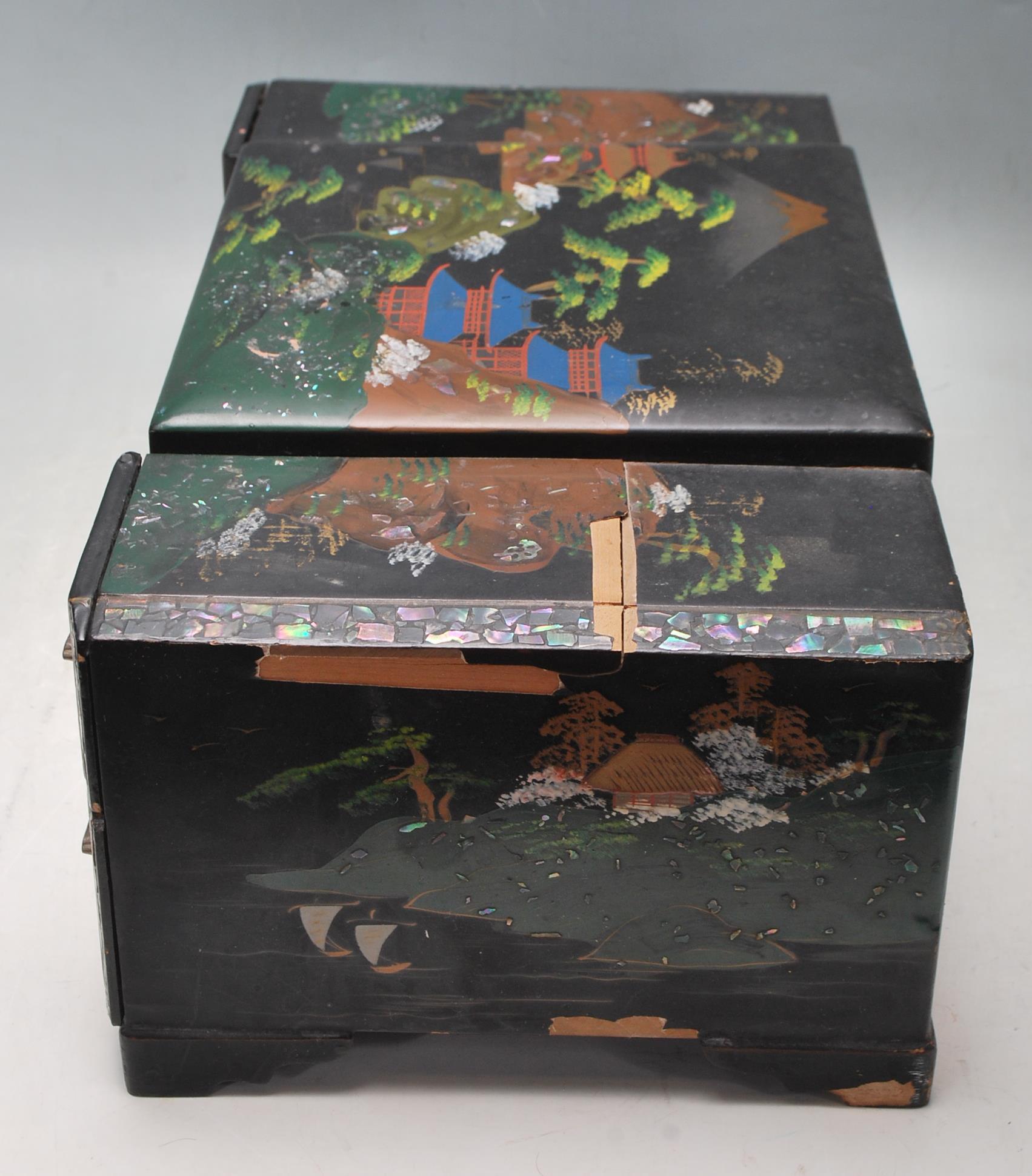 CHINESE ORIENTAL LACQUERED JEWELLERY BOX - Image 8 of 10