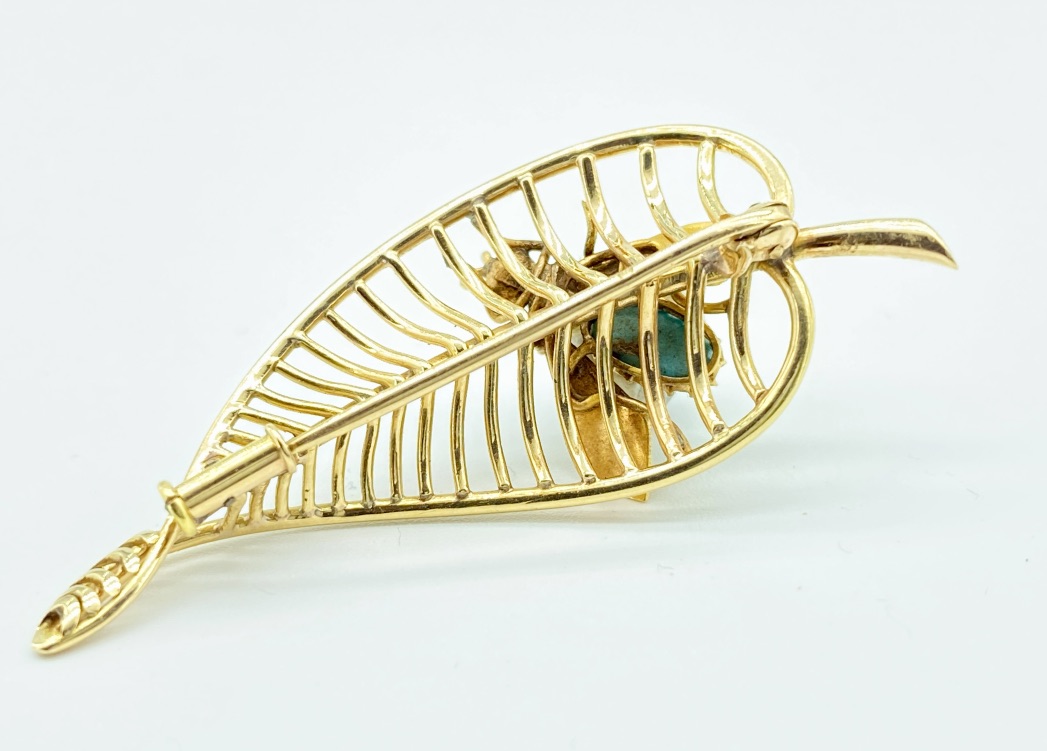 AN 18CT GOLD TURQUOISE & PEARL BEE BROOCH PIN - Image 2 of 3
