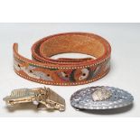 VINTAGE AMERICAN TAN BROWN LEATHER BELT AND METAL BUCK WITH AMERICAN INDIAN DECORATION