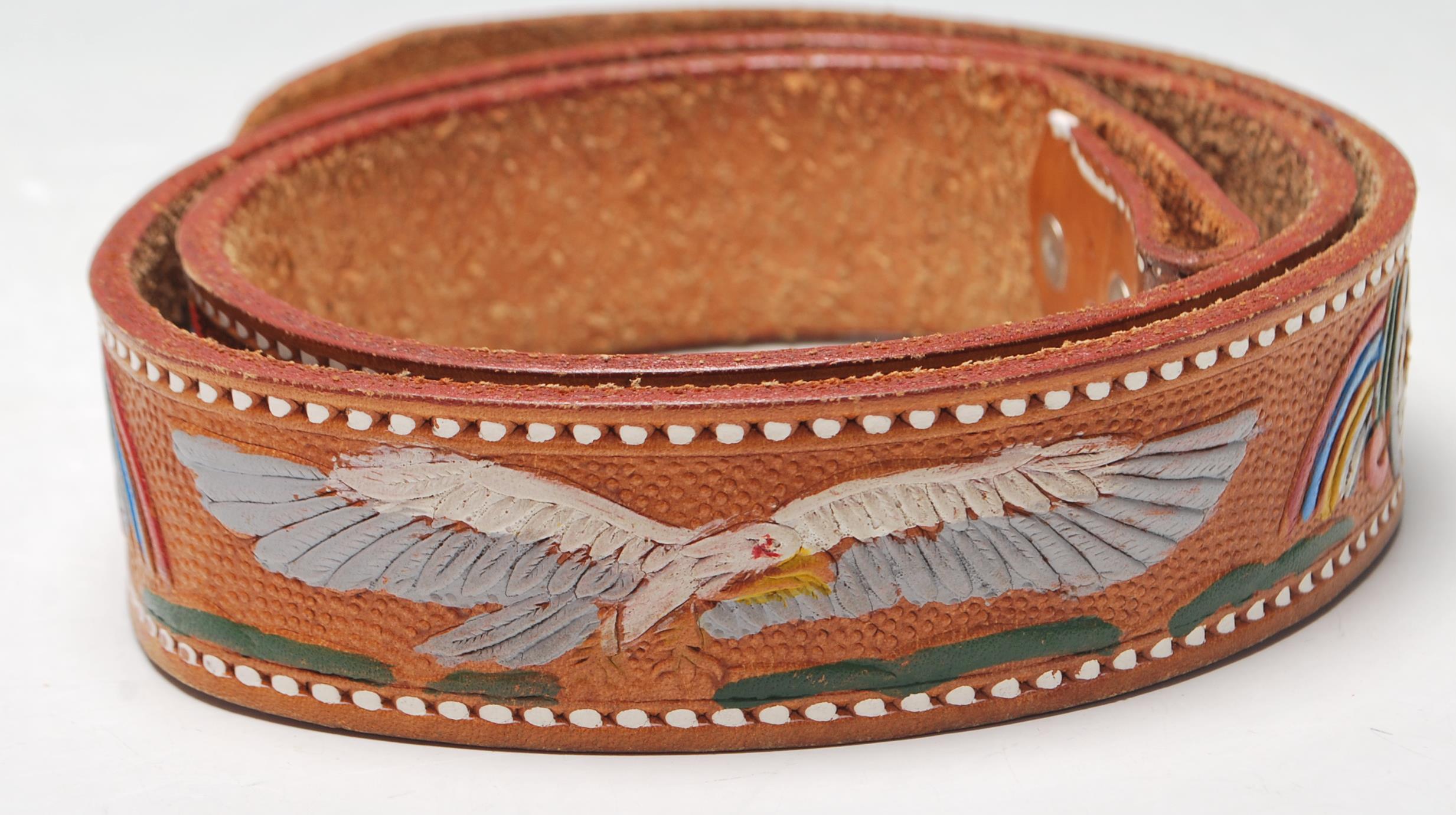 VINTAGE AMERICAN TAN BROWN LEATHER BELT AND METAL BUCK WITH AMERICAN INDIAN DECORATION - Image 5 of 8