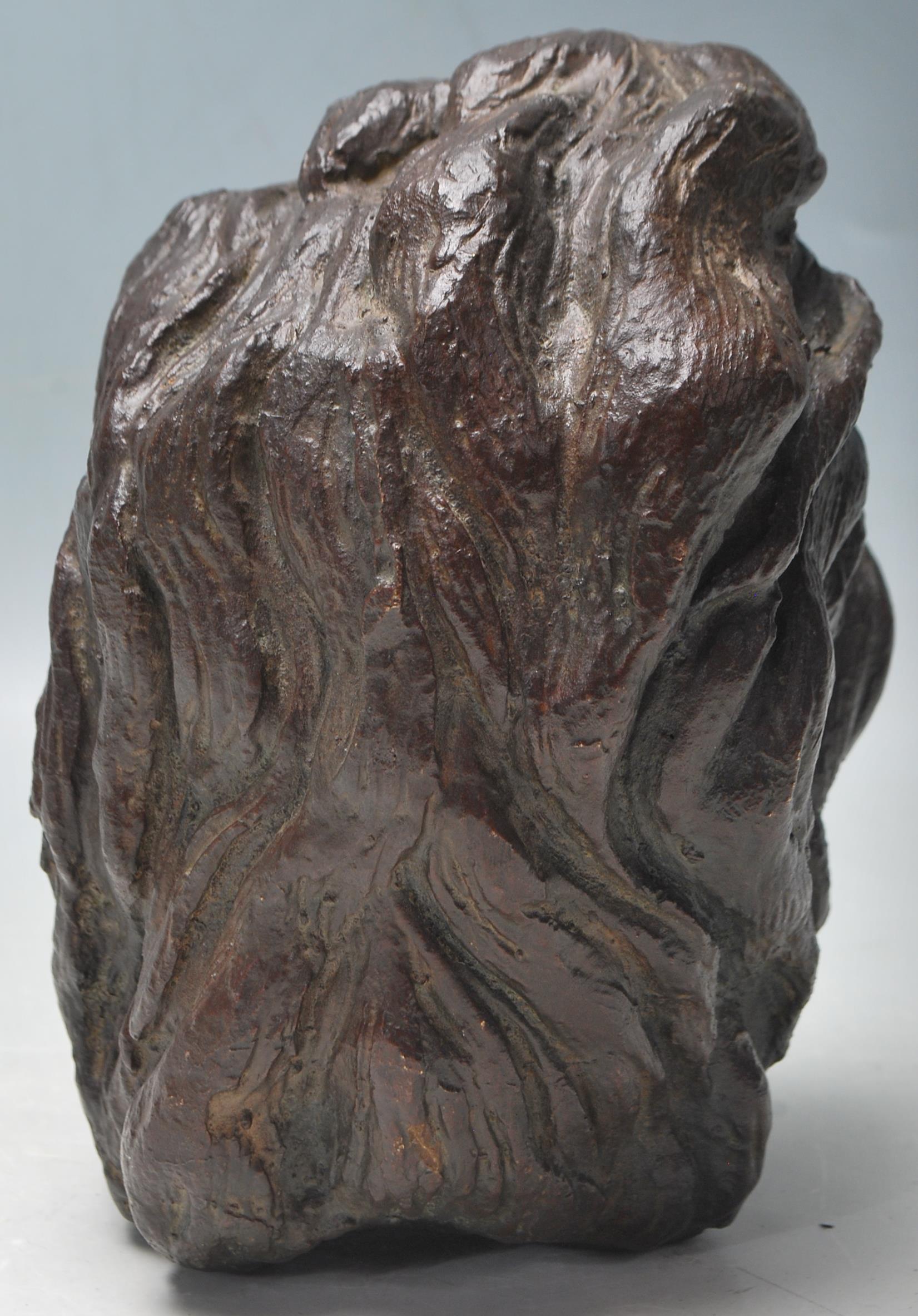 AN EARLY 20TH CENTURY BRONZE SCULPTURE - Image 3 of 7