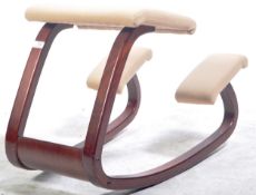 PETER OPSVIK POSTURE KNEELING BALANS STOOL / CHAIR OF BENTWOOD CONSTRUCTION