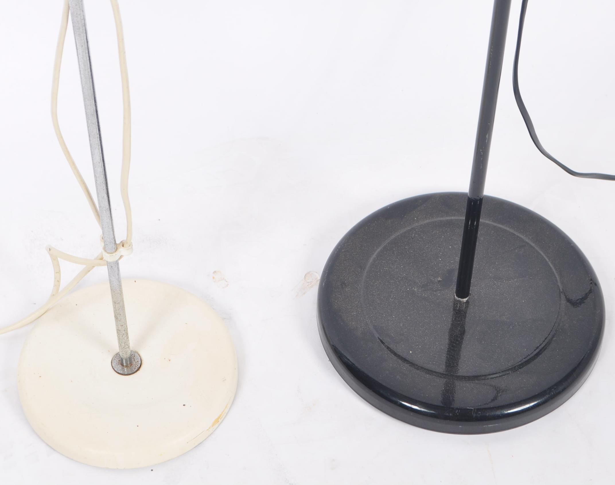 TWO RETRO VINTAGE SPOT LIGHT FLOOR STANDING LAMPS - Image 4 of 4