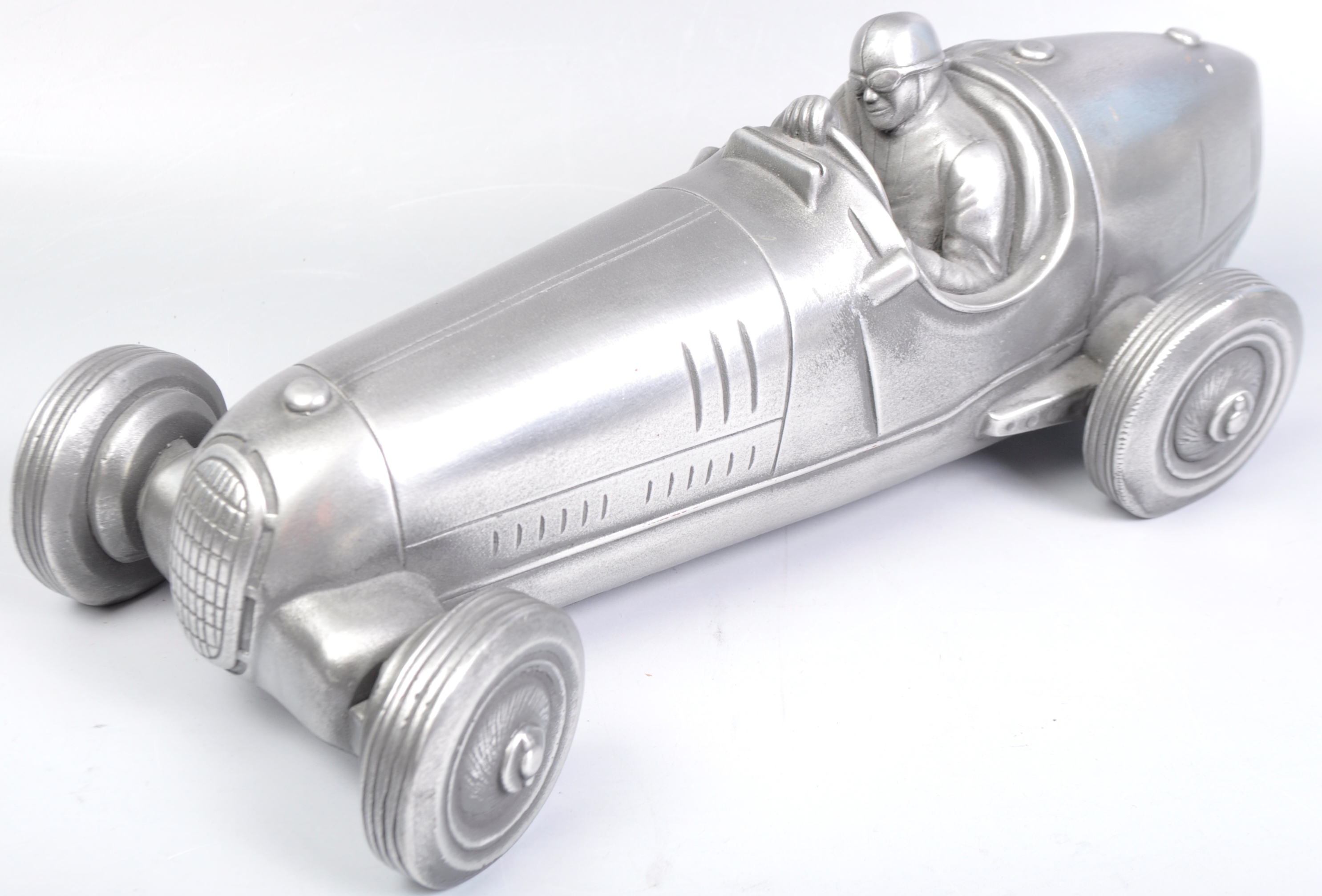 COMPULSION GALLERY PEWTER MODEL OF A 1930'S RACE CAR - Image 2 of 6