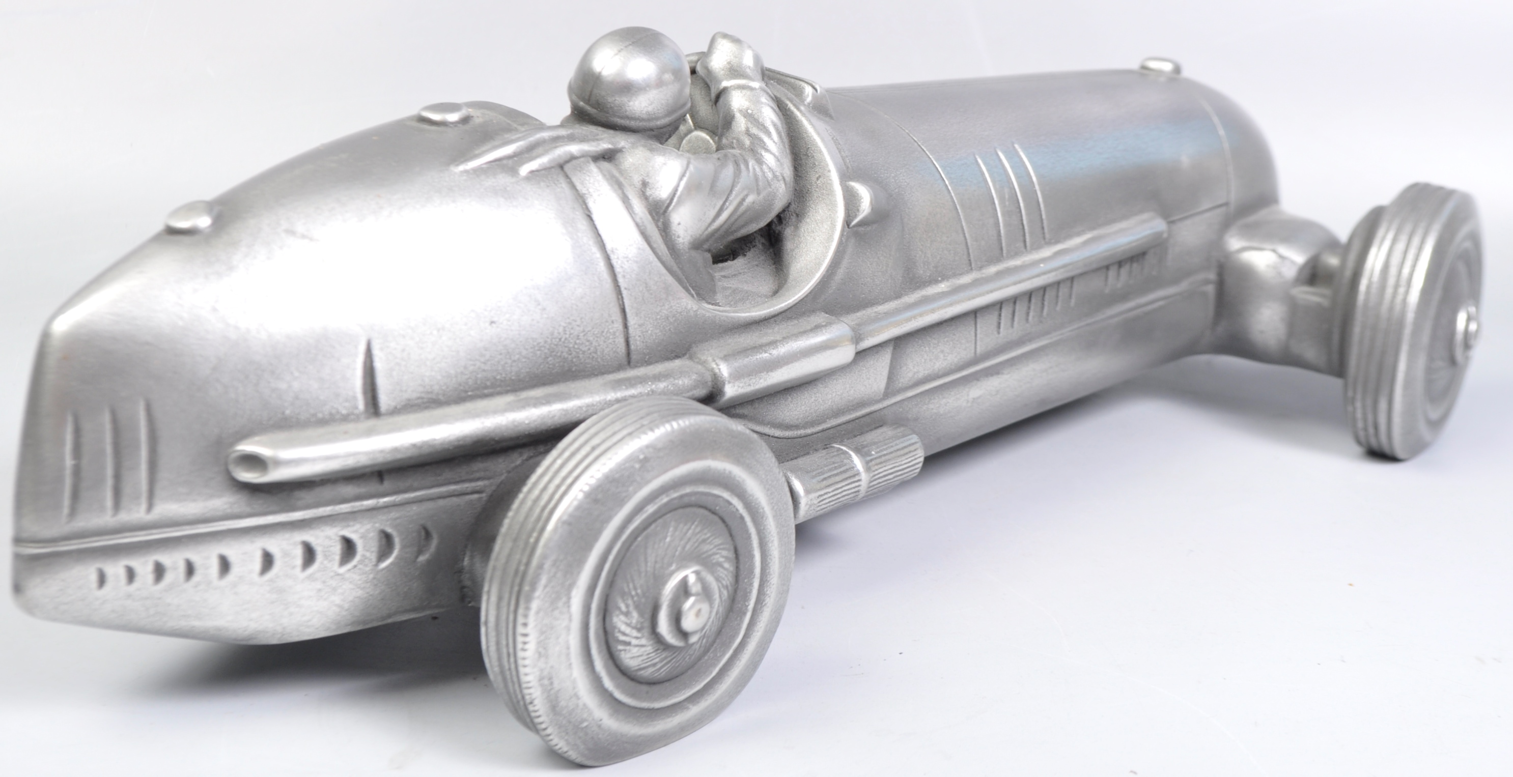 COMPULSION GALLERY PEWTER MODEL OF A 1930'S RACE CAR - Image 4 of 6