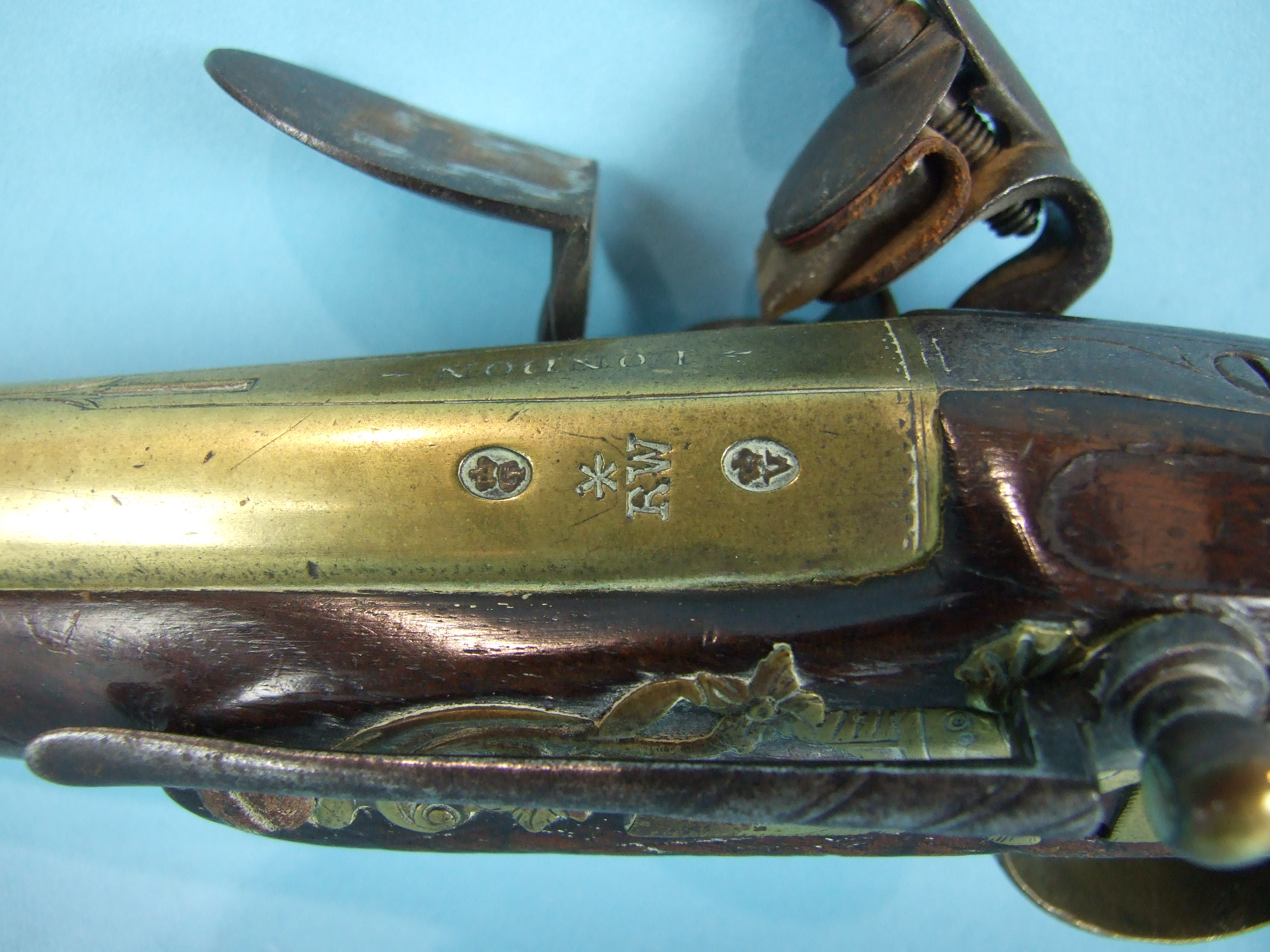 An 18th century flintlock holster pistol by Richard Wilson, London, the 20.5cm brass barrel struck - Image 4 of 8