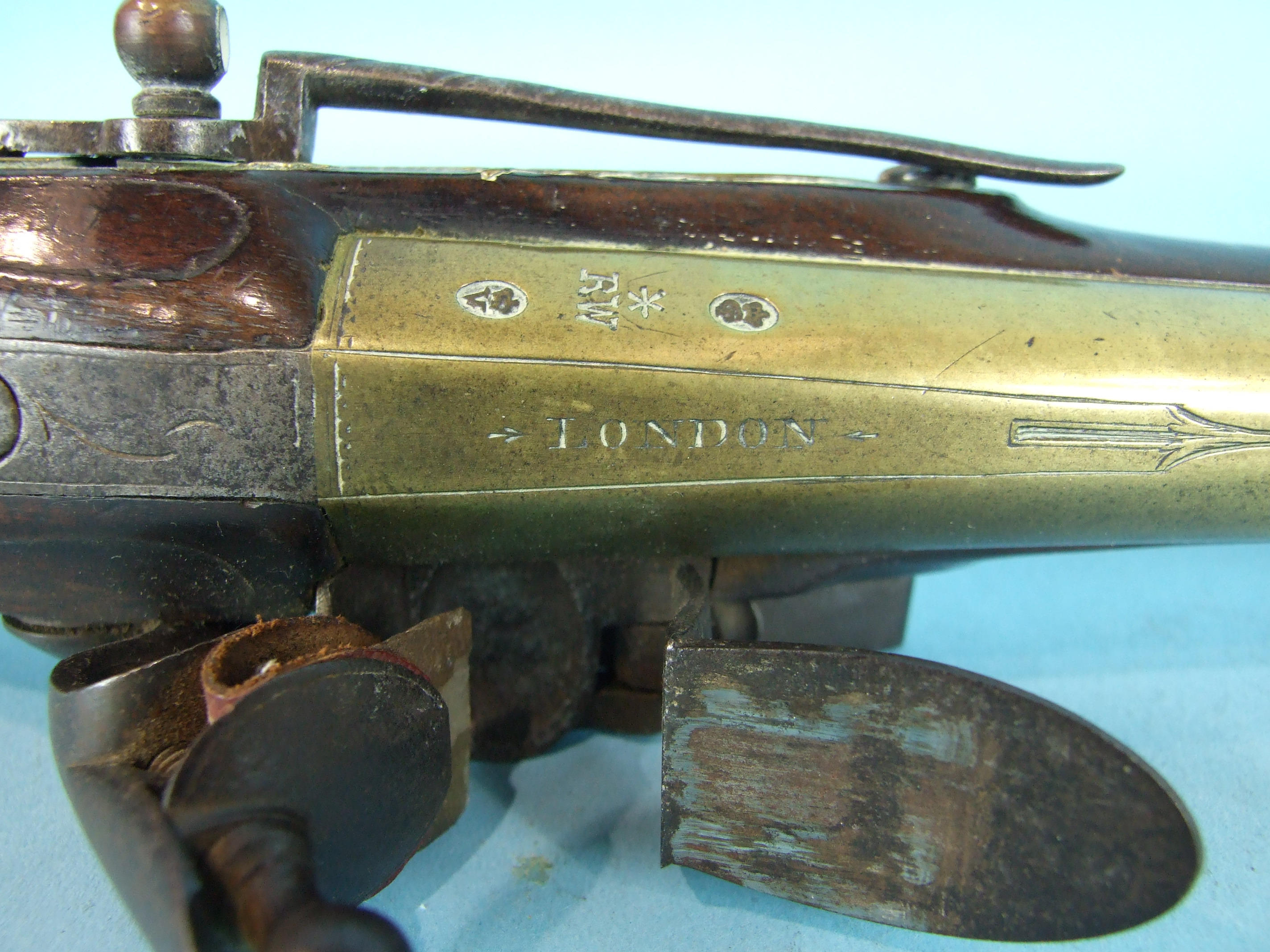 An 18th century flintlock holster pistol by Richard Wilson, London, the 20.5cm brass barrel struck - Image 6 of 8