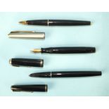A Parker Vacumatic fountain pen with black barrel and cap, the nib stamped Parker Vacumatic Made