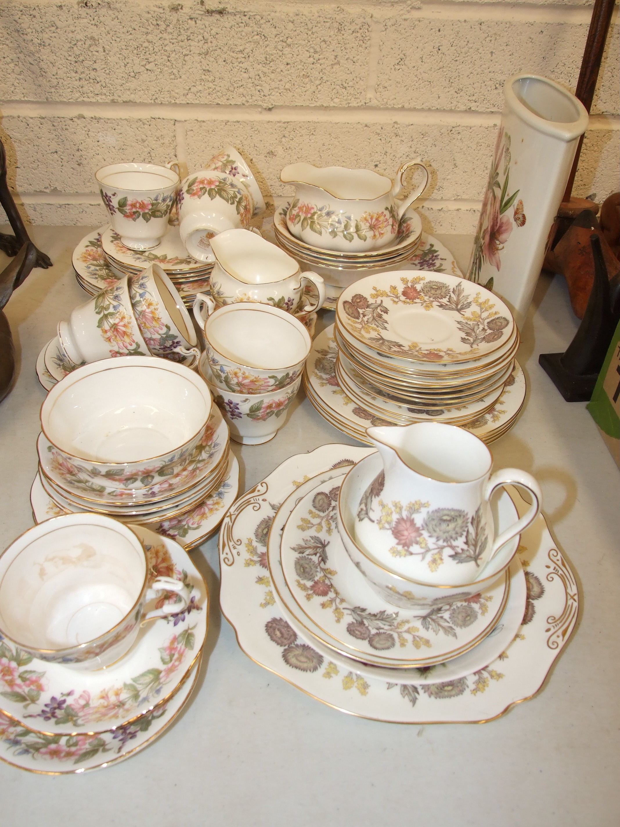 Approximately 60 pieces of Royal Worcester 'Engadine' pattern tea and dinnerware, 37 pieces of