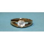 An 18ct gold ring set synthetic white stone, size P, 4.5g.