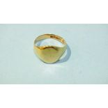 An 18ct gold signet ring, size Q, 5.7g.