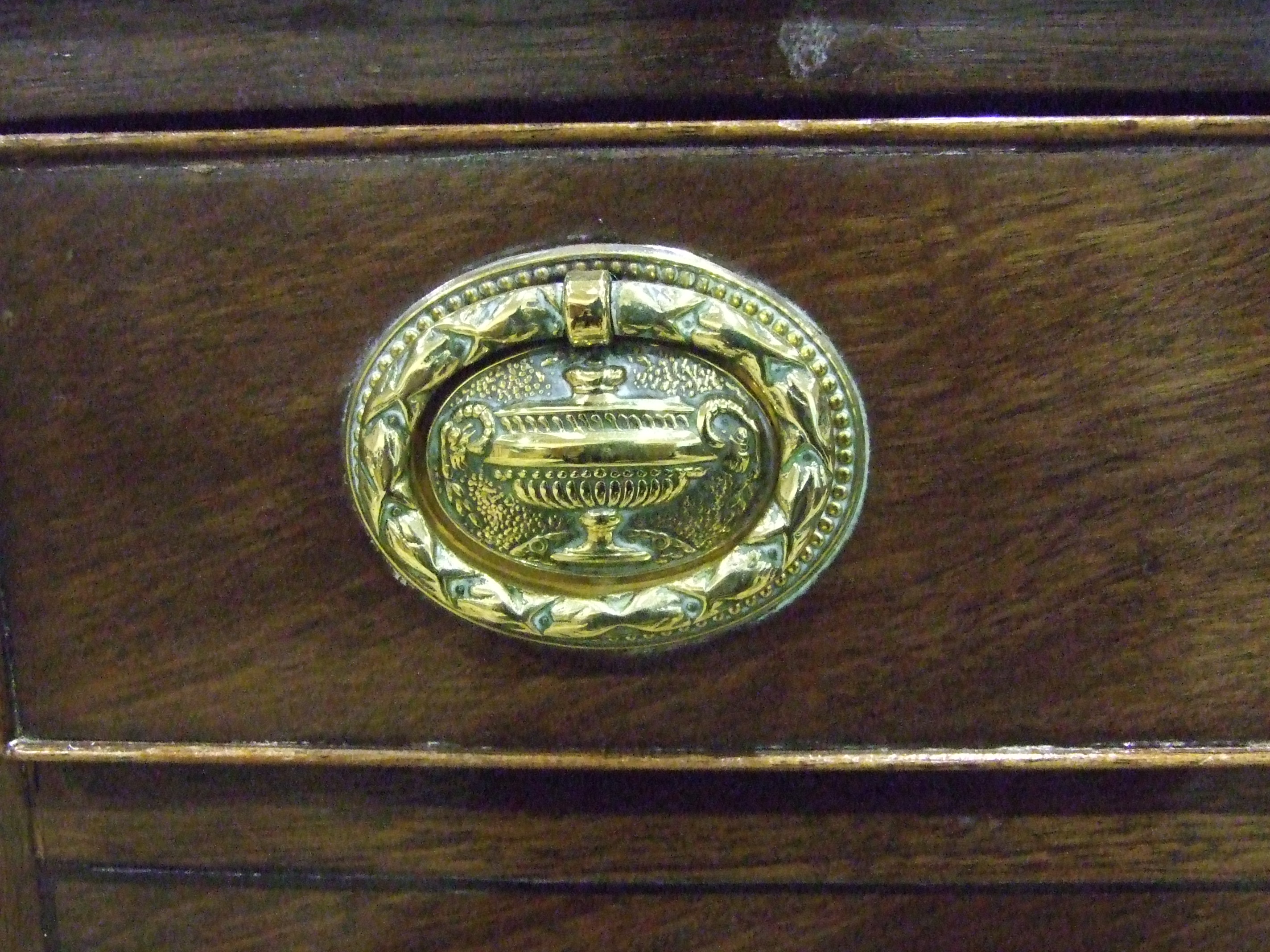 A Georgian-style mahogany small bow-fronted knee-hole dressing table, on tapered legs, 99cm wide, - Image 2 of 3