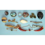 A 9ct gold bar brooch, various silver brooches, a jet locket and other items.