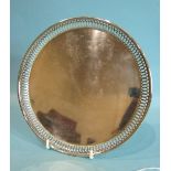 A small silver letter tray with raised pierced border, by Goldsmiths, Silversmiths Co, 20.5cm,