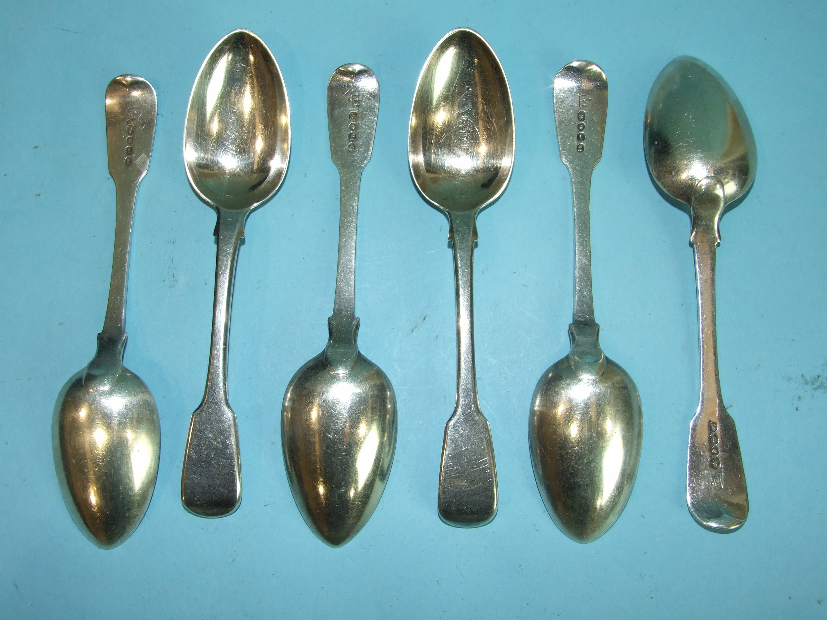 A set of six fiddle pattern dessert spoons, London 1824, maker TB, ___9½oz.