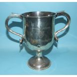 A George V silver presentation two-handled trophy cup on circular base, engraved Abingdon School,