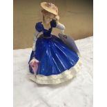 ROYAL DOULTON FIGURE MARY HN3375