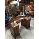 WARING & GILLOW OAK DRESSING TABLE (AF)