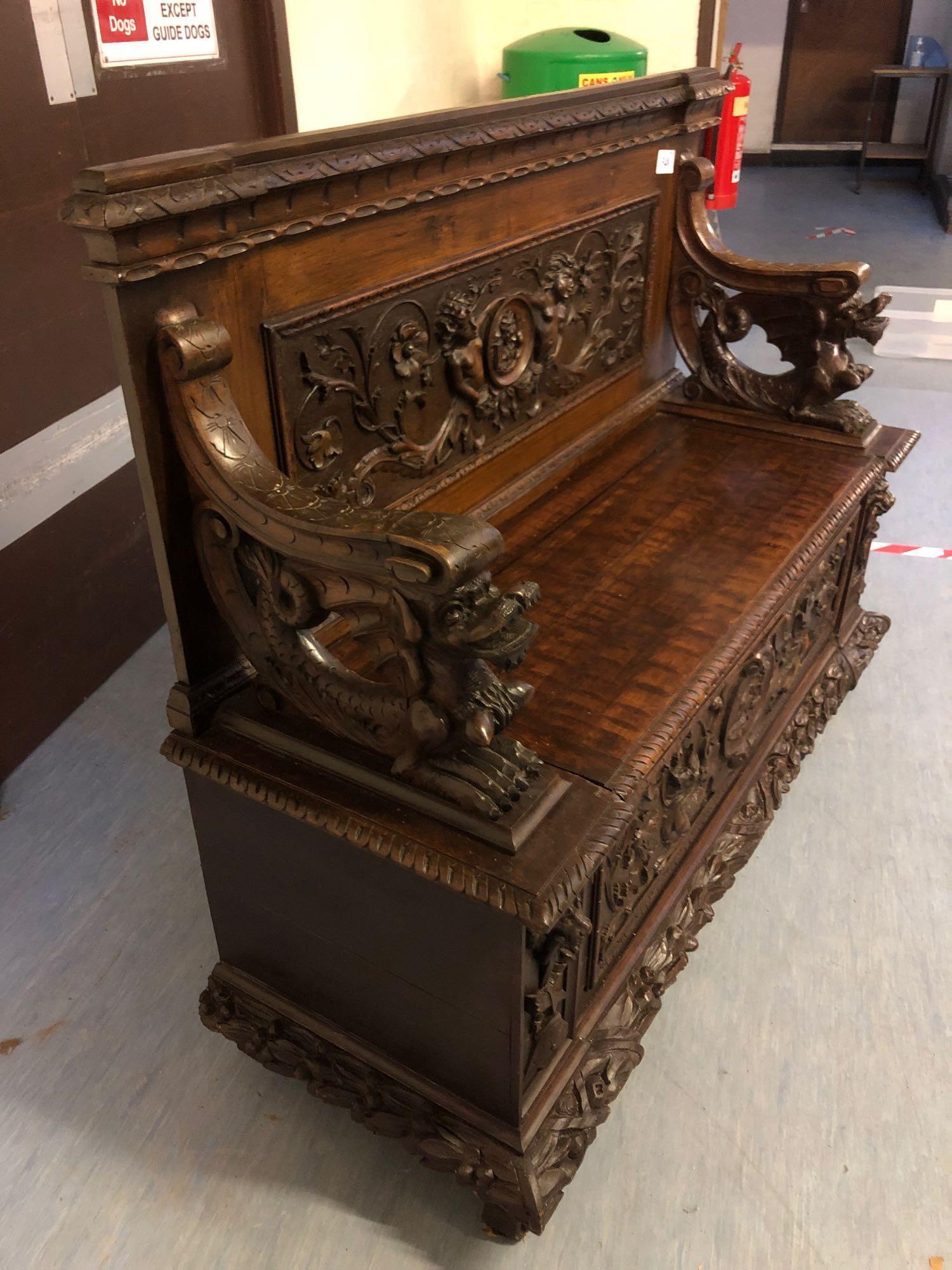 ITALIAN WALNUT CARVED SETTLE - Image 2 of 9