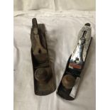 2 STANLEY BAILEY PLANES No 5 & 6