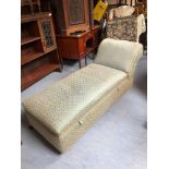 CHAISE LONGUE