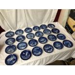 28 ROYAL COPENHAGEN XMAS PLATES