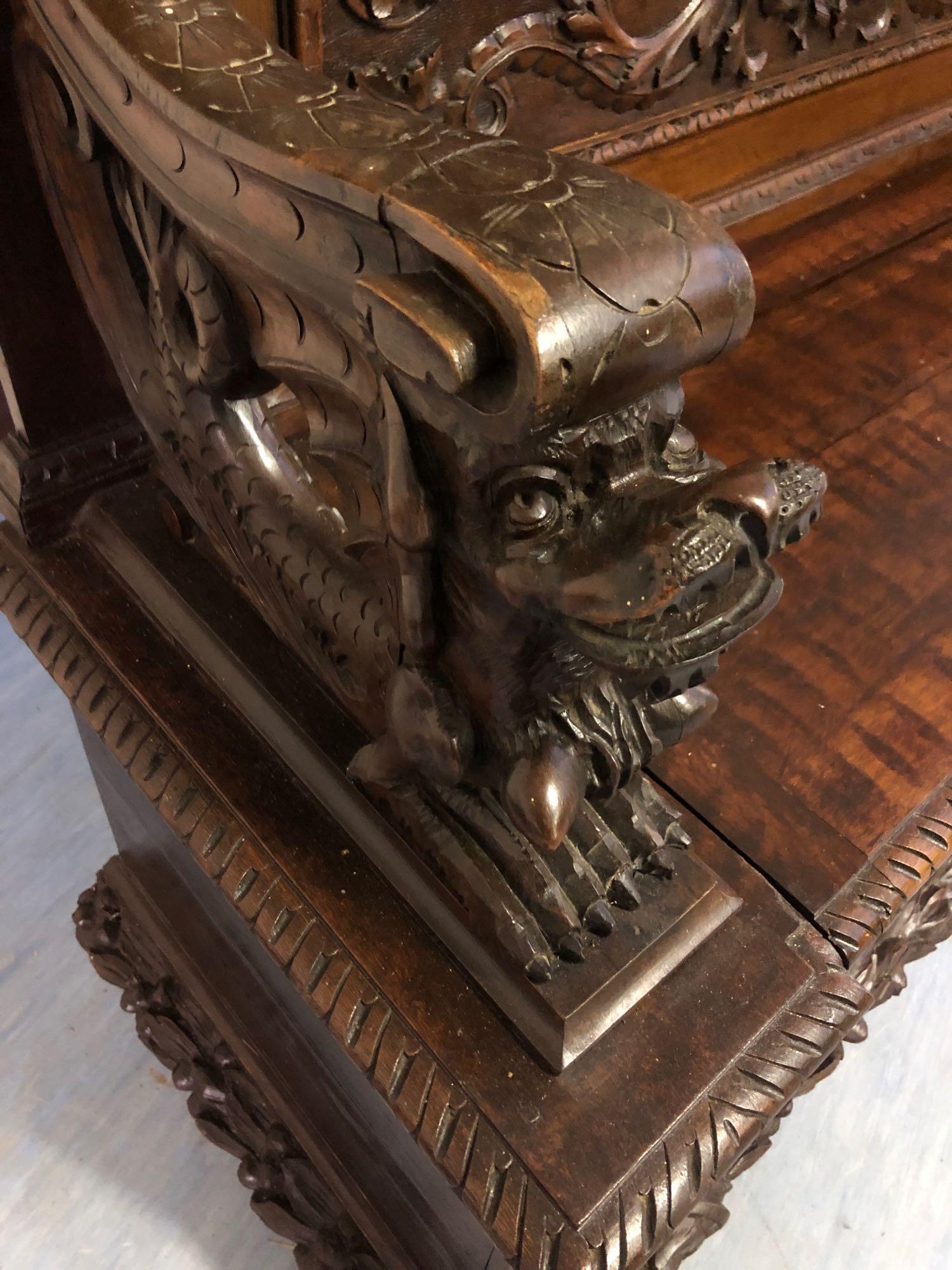 ITALIAN WALNUT CARVED SETTLE - Image 3 of 9