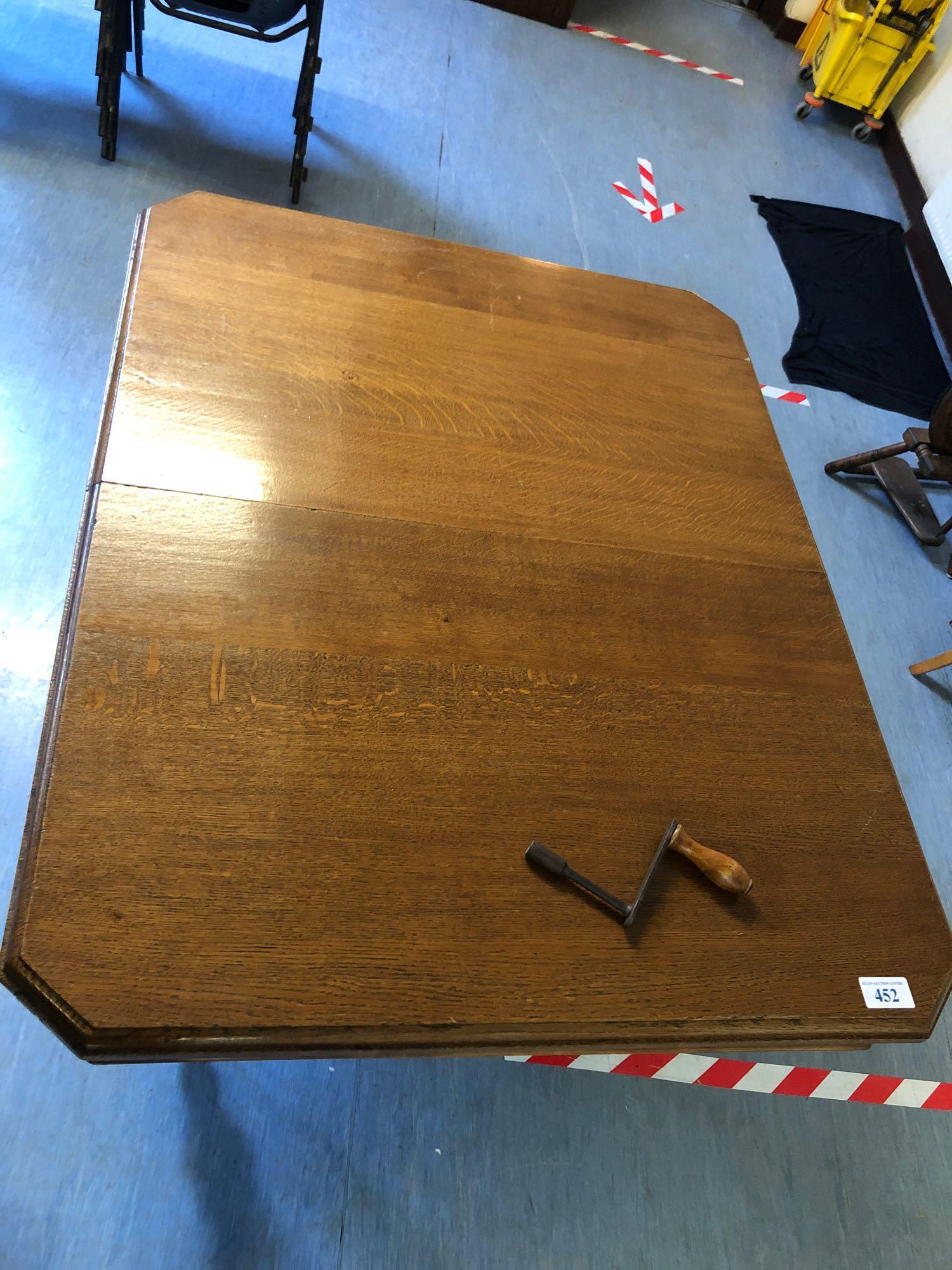 OAK DINING ROOM TABLE - Image 2 of 5