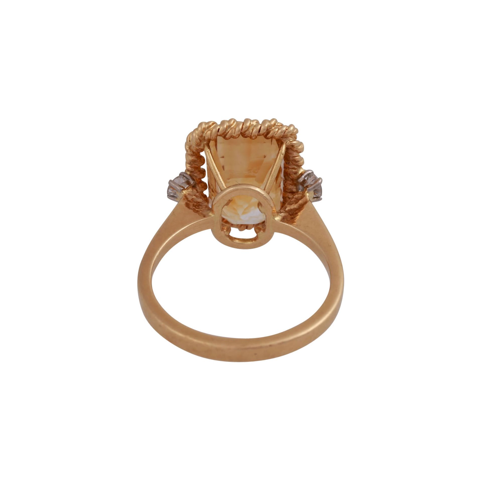 Ring mit Citrin flankiert von 2 Brillanten, zus. ca., 0,18 ct,mittl. Farb- und Reinheitsgrad, GG - Image 4 of 4