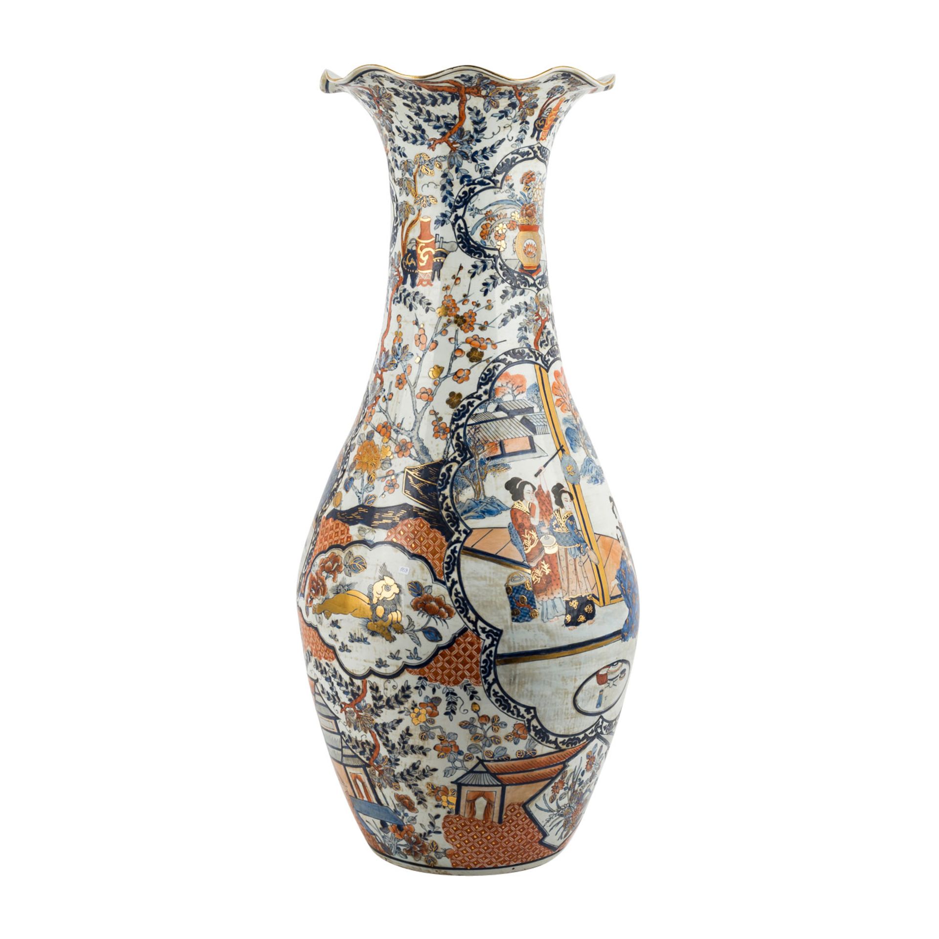 Dekorative Bodenvase im Imari-Stil.H: ca. 90 cm. GebrauchsspureImari style floor vase. Height: 90 - Bild 2 aus 5