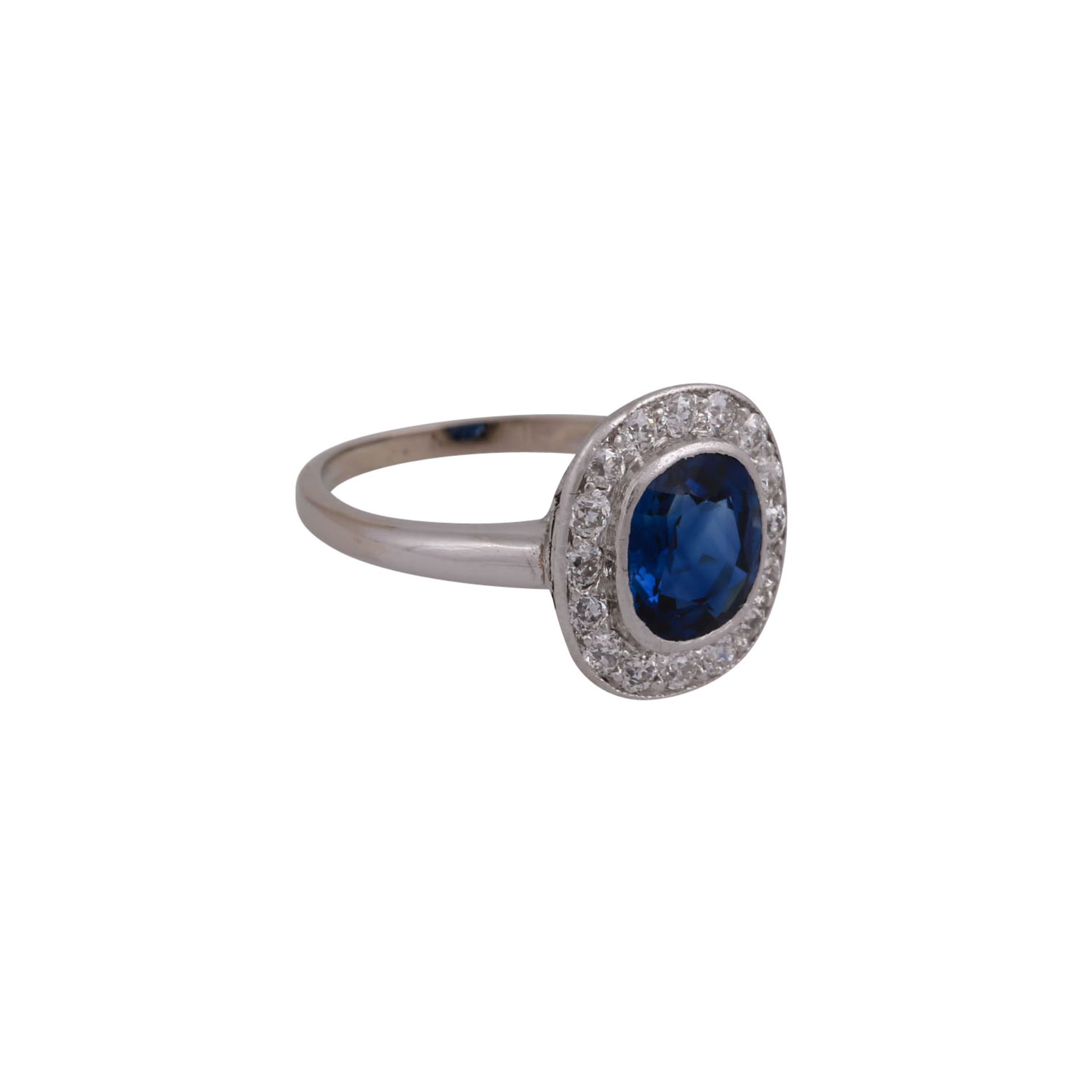 Ring mit feinem blauem Saphir von 1,8 ct,antik fac. entouriert von 16 Altschliffdiamanten, zus. - Bild 2 aus 5