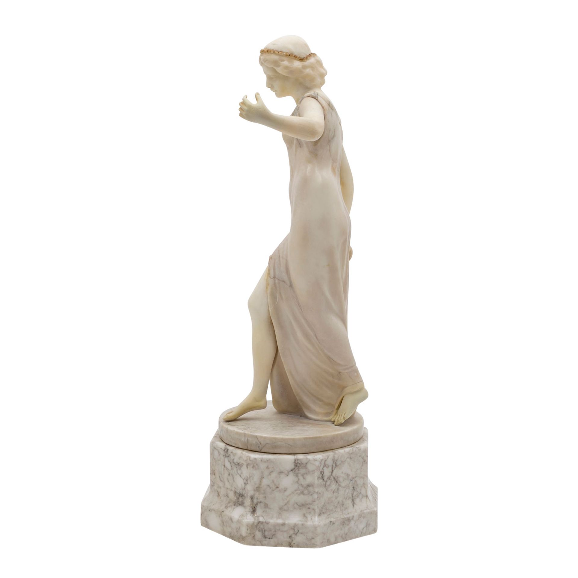 PROF. LAMBERT (Bildhauer des 19./20. Jh.) 'Tänzerin', um 1920.Alabaster und Marmor, stehende - Image 2 of 4