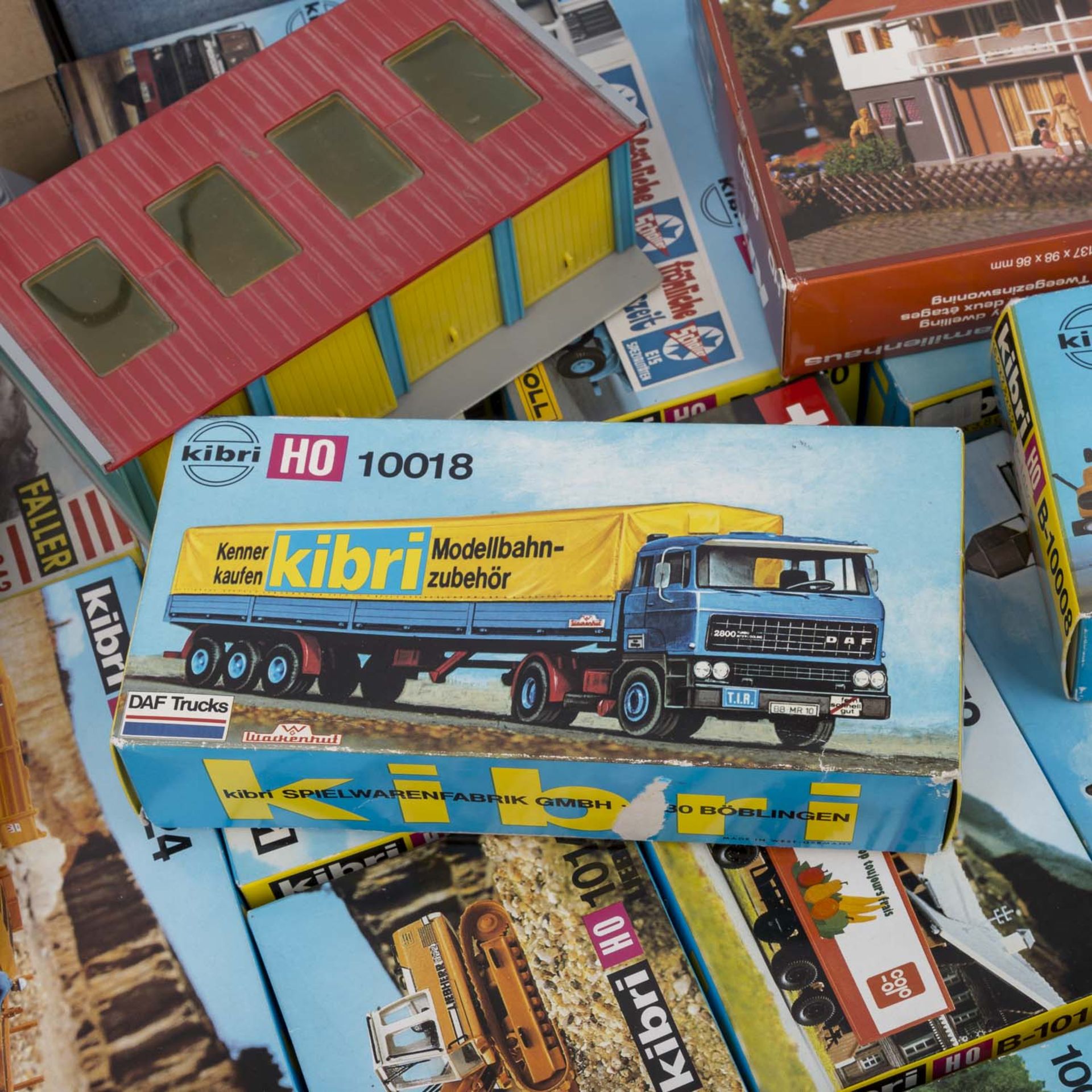 KIBRI/VOLLMER/MÄRKLIN u.a. umfangreiches Zubehör für den Modellbau, Spur H 0,bestehend aus MÄRKLIN 3 - Bild 3 aus 4