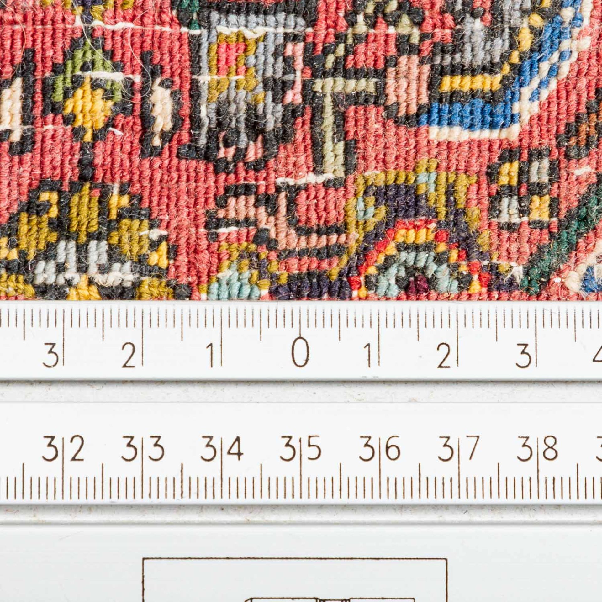 Zwei Orientteppiche. BIDJAR/IRAN, 20. Jh..182x113 cm und 220x75 cm. Normale Alters- und - Image 6 of 6