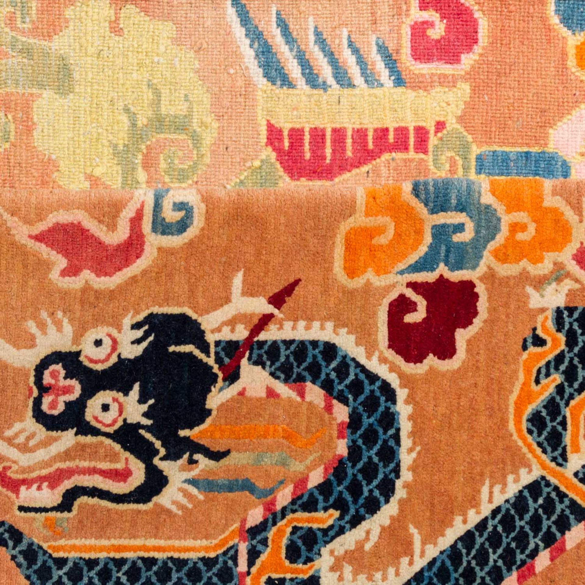 Konvolut: 4 Drachenteppiche, CHINA, 19./20. Jh..163x92 cm mit roter Randeinfassung/140x80 cm - Image 4 of 5