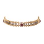 Armband mit 3 ovalen Rubincabochons, zus. ca. 1,3 ctentouriert von kl. Brillanten, zus. ca. 0,45 ct,