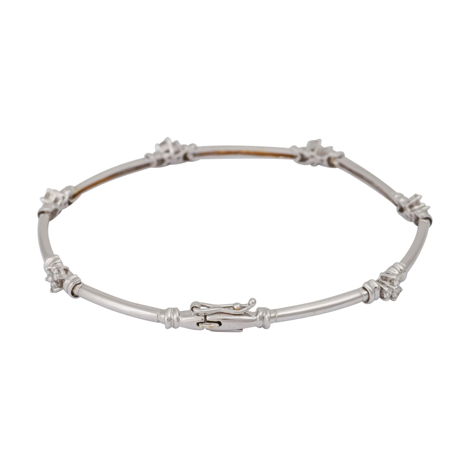 Armband mit Brillanten zus. ca. 0,50 ct,gute Farbe und Reinheit. WG 18K. L: ca. 18,5 cm, 20./21. - Bild 2 aus 4