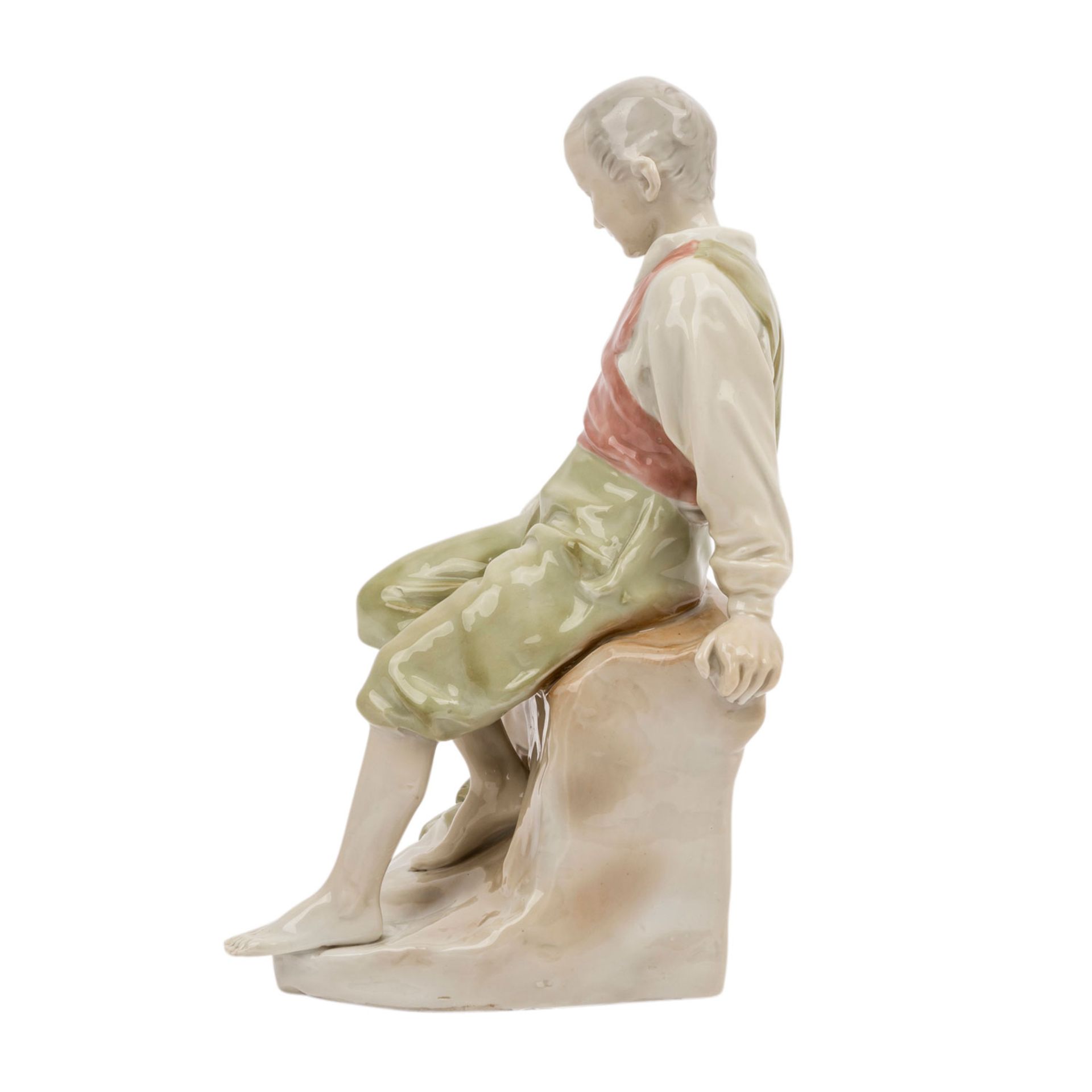 Figur 'Junge in Knickerbockern', wohl um 1910.Auf einem Brunnen sitzender Junge, in der rechten Hand - Bild 3 aus 7