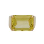 Ring mit achteckigem Lemonquarz im Treppenschliff, ca. 12 ct,