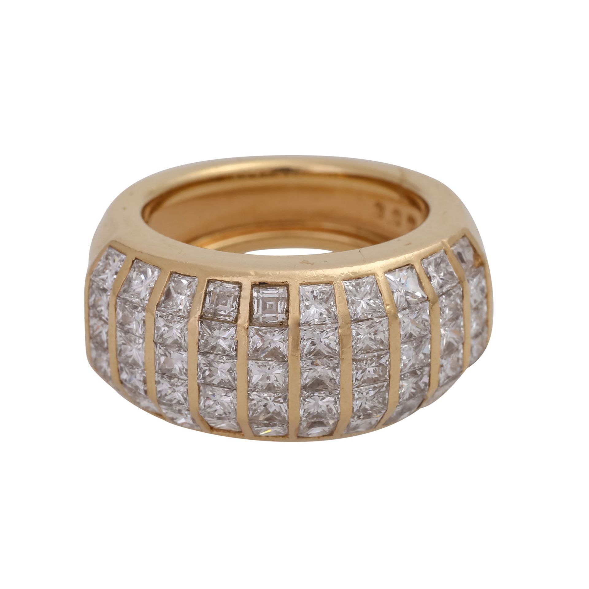Ring mit 50 Prinzessdiamanten, zus. ca. 2,5 ct,LGW (I-J)/VS-SI, GG 18K, RW 47, 2. H. 20. Jh.,