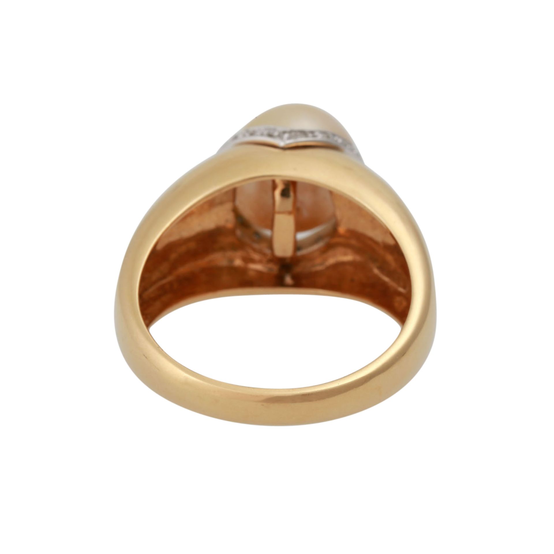 Ring mit goldfarbener Zuchtperlevon ca. 9,7 mm, kleine Diamanten, GG 18K, RW: 61, 20./21. Jh., - Bild 4 aus 4