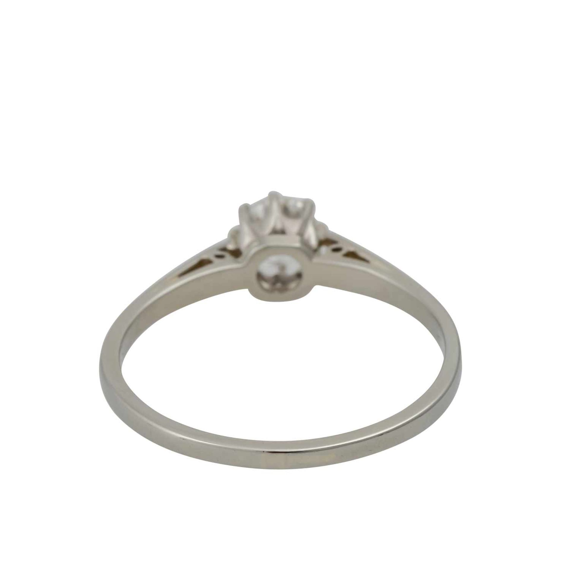 Ring mit Diamant ca. 0,30 ct,Übergangsschliff, ca. LGW (I-J)/VS1, WG 18K, 1,7 g, RW: 52,5, , 1. - Bild 4 aus 4