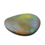 Loser Boulderopal ca. 24,5 ct,mit Riss, Oberfläche ohne Kratzer, ca. 18x27 mm.Loose boulder opal ca.